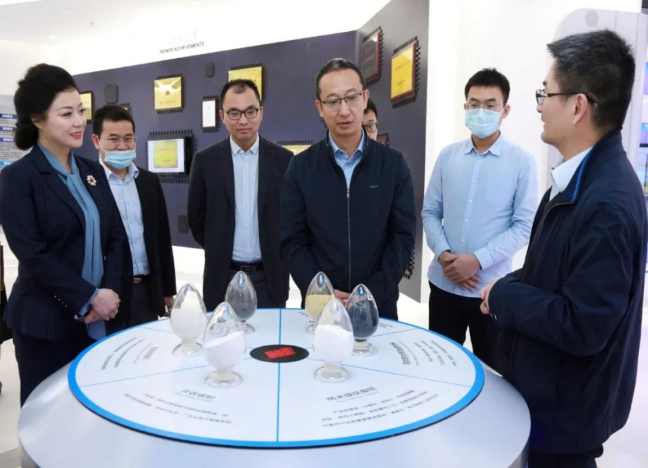 桂林電子科技大學(xué)徐華蕊校長帶隊(duì)來風(fēng)華高科交流校企工作